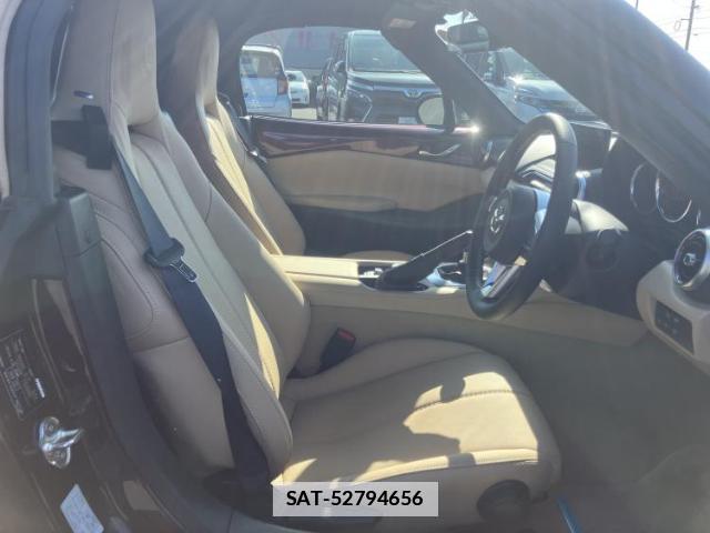 Mazda ROADSTER 2025-04 7821690-3