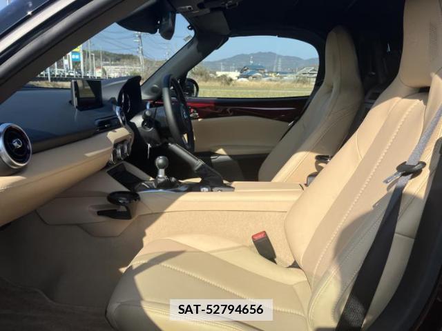 Mazda ROADSTER 2025-04 7821690-4