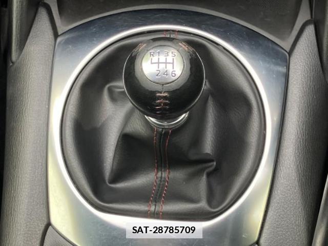Mazda ROADSTER 2016-09 7822033-11