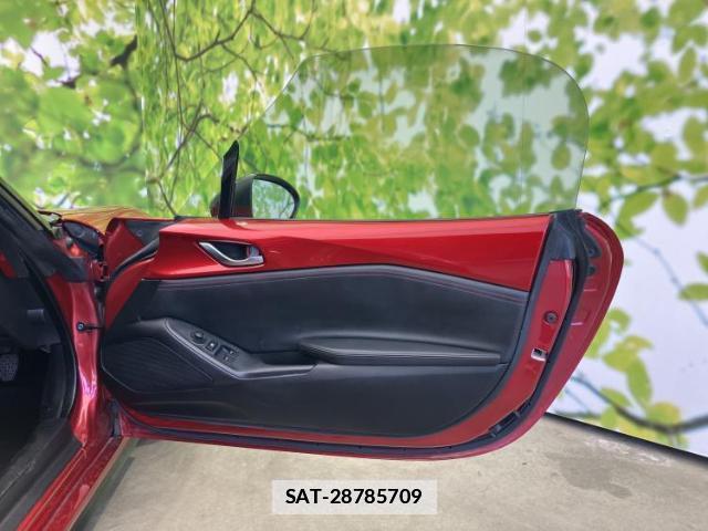 Mazda ROADSTER 2016-09 7822033-5
