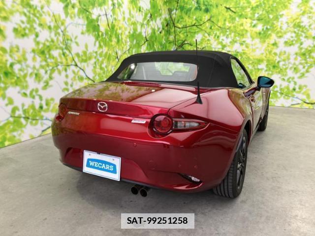 Mazda ROADSTER 2019-07 7822356-2