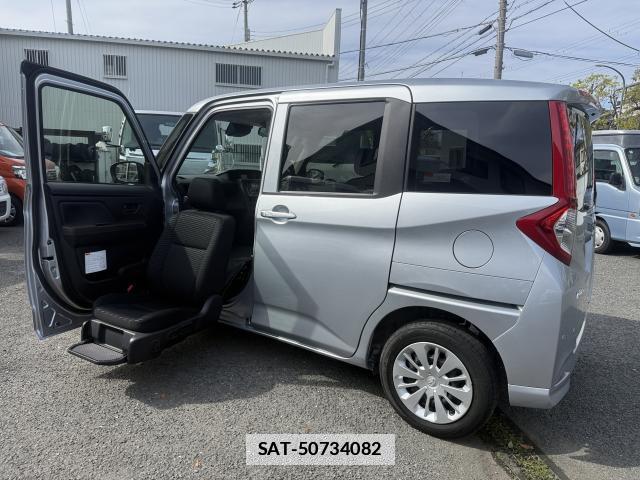 Toyota ROOMY 2020-02 7815324-0