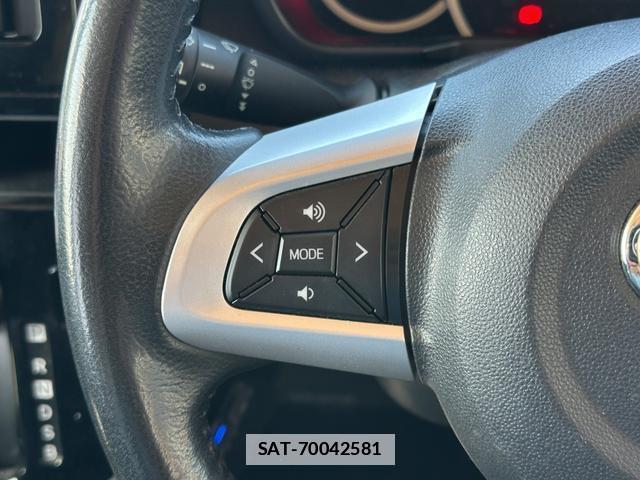 Toyota ROOMY 2017-03 7815639-15