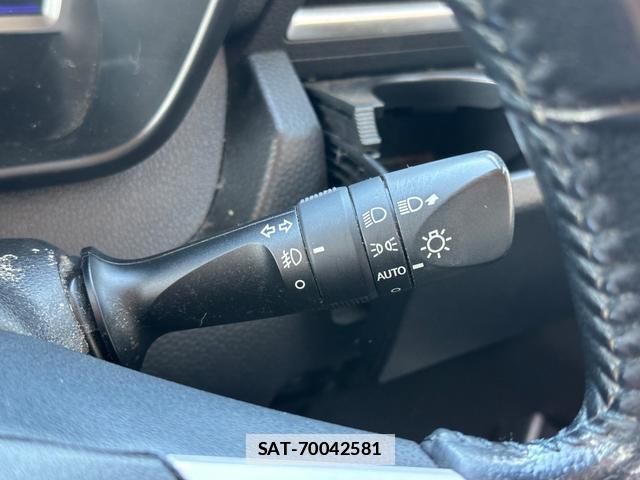 Toyota ROOMY 2017-03 7815639-9
