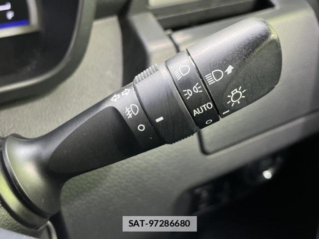 Toyota ROOMY 2019-03 7821664-15