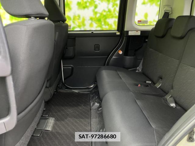 Toyota ROOMY 2019-03 7821664-6