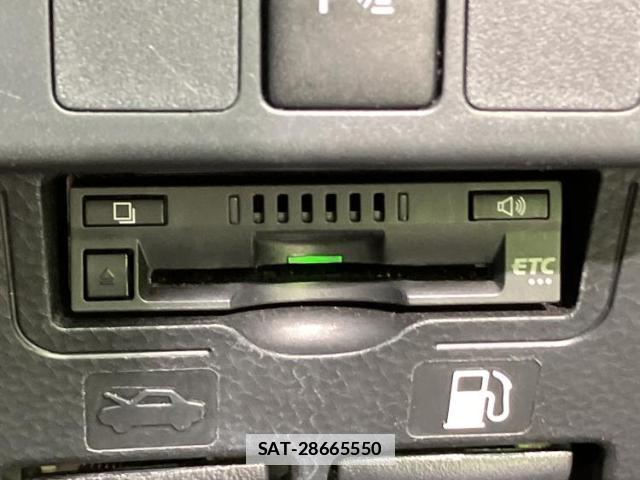 Toyota ROOMY 2019-03 7821755-17