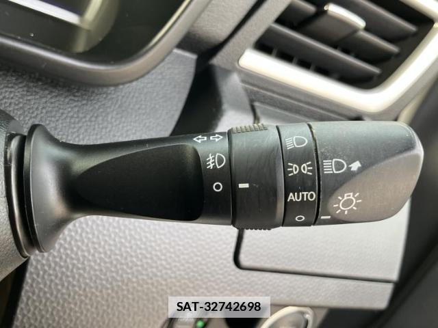 Toyota ROOMY 2018-01 7822644-15