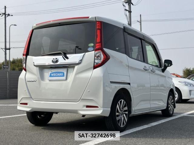 Toyota ROOMY 2018-01 7822644-2