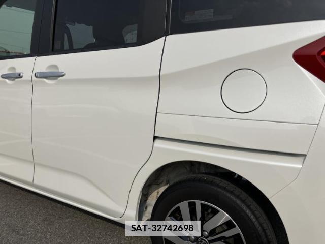 Toyota ROOMY 2018-01 7822644-6