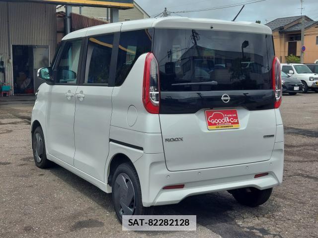 Nissan ROOX 2023-09 7812461-14