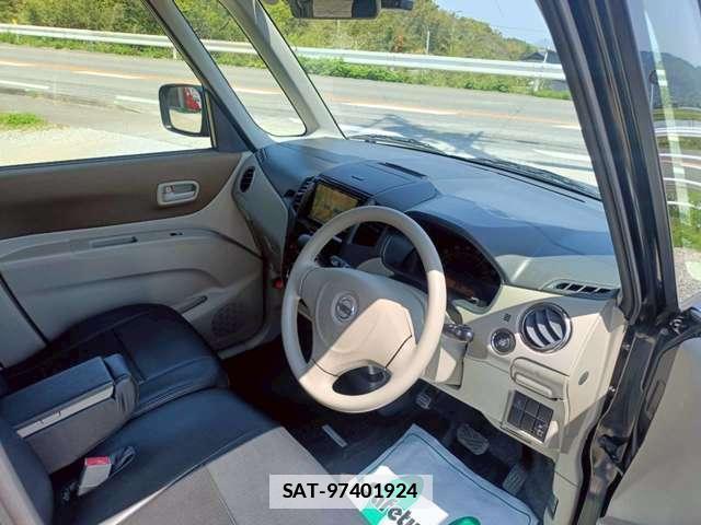 Nissan ROOX 2013-03 7812531-1