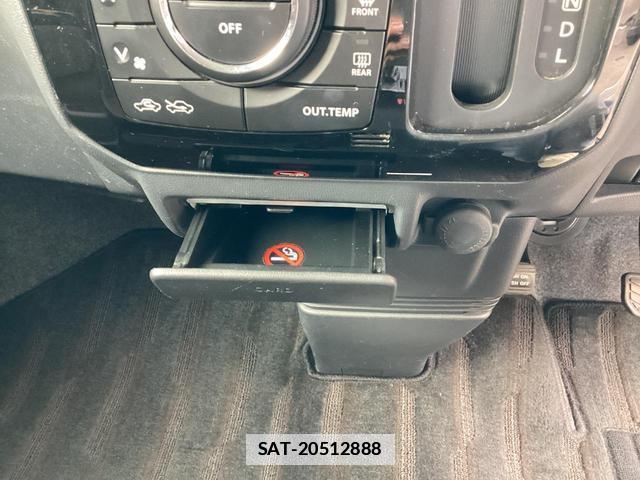 Nissan ROOX 2012-05 7813231-9
