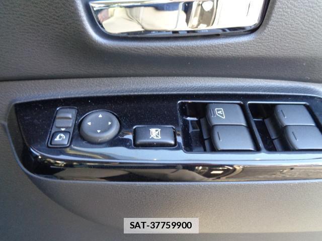 Nissan ROOX 2020-12 7817086-13