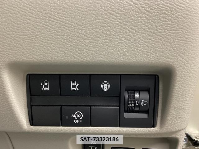 Nissan ROOX 2021-02 7822683-6