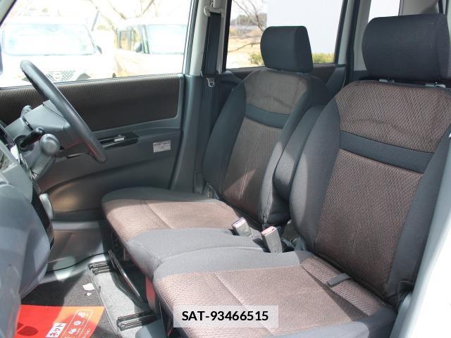 Nissan ROOX 2012-05 7823038-17