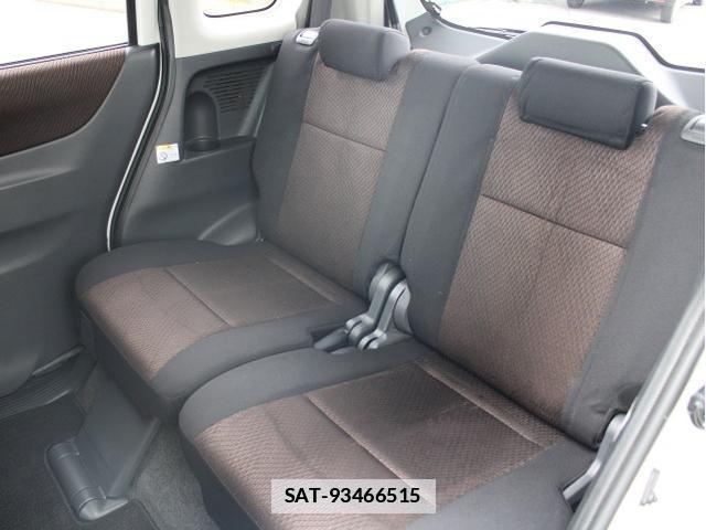 Nissan ROOX 2012-05 7823038-19