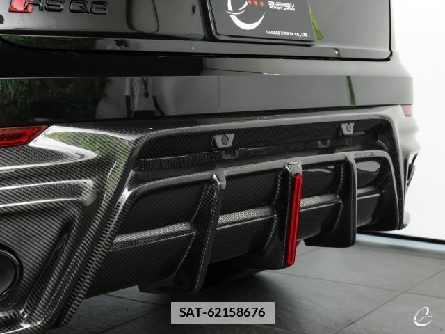 Audi RS Q8 2023-09 7814746-7