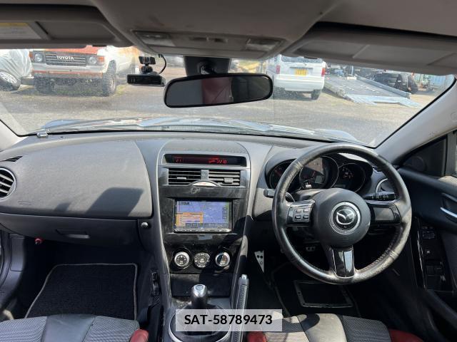 Mazda RX-8 2012-01 7817591-2