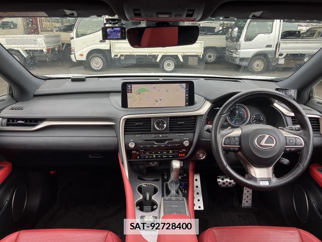 Lexus RX 2022-10 7817959-2
