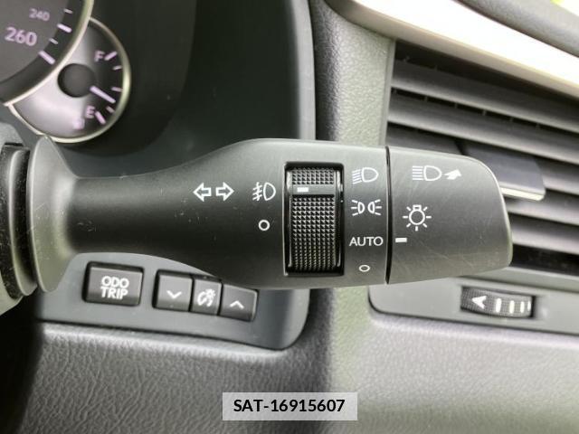 Lexus RX 2016-01 7821559-15