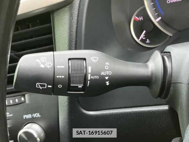 Lexus RX 2016-01 7821559-16