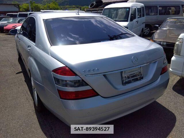 Mercedes Benz S-CLASS 2009-03 7814045-1