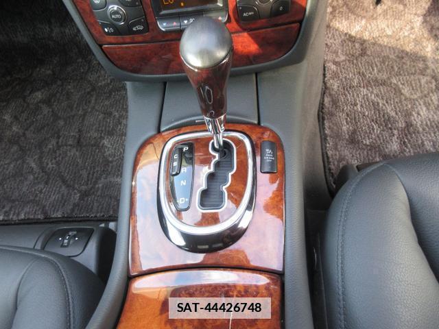 Mercedes Benz S-CLASS 2005-03 7818863-15