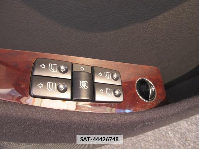 Mercedes Benz S-CLASS 2005-03 7818863-16