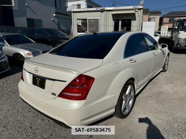 Mercedes Benz S-CLASS 2011-12 7818885-2