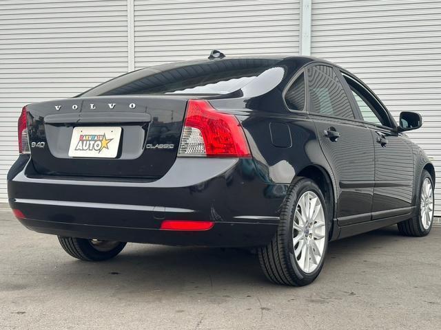 Volvo S40 2011 7820856-11