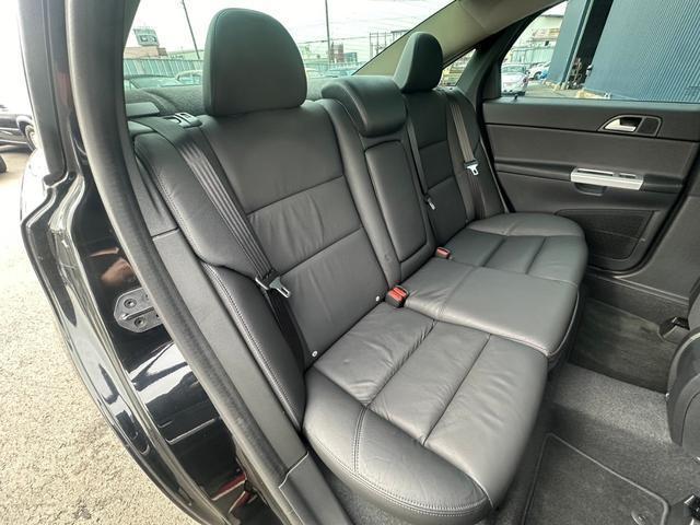 Volvo S40 2011 7820856-7