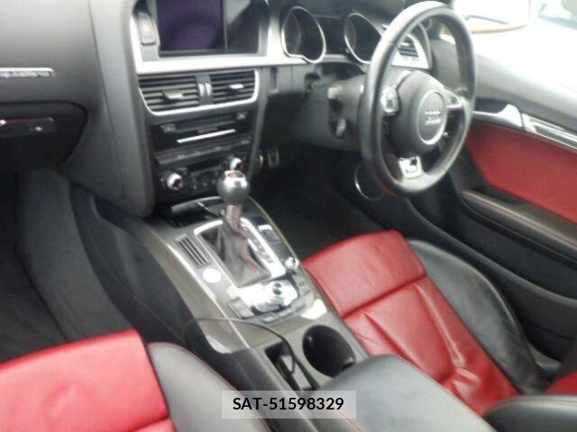 Audi S5 2012-07 7814010-7
