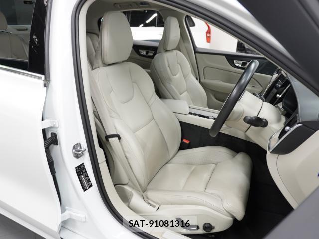 Volvo S60 2019-11 7813721-11
