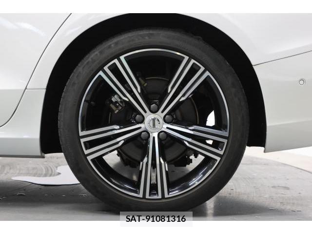 Volvo S60 2019-11 7813721-19