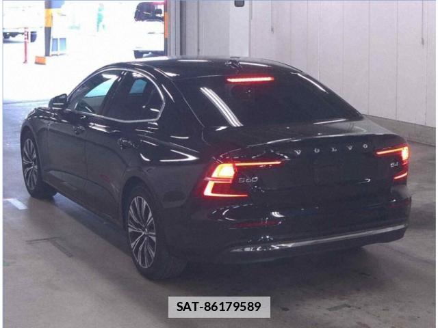 Volvo S60 2024-03 7816564-1