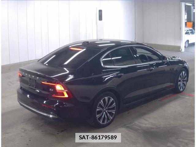 Volvo S60 2024-03 7816564-4