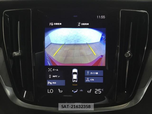 Volvo S60 2022-07 7817837-18