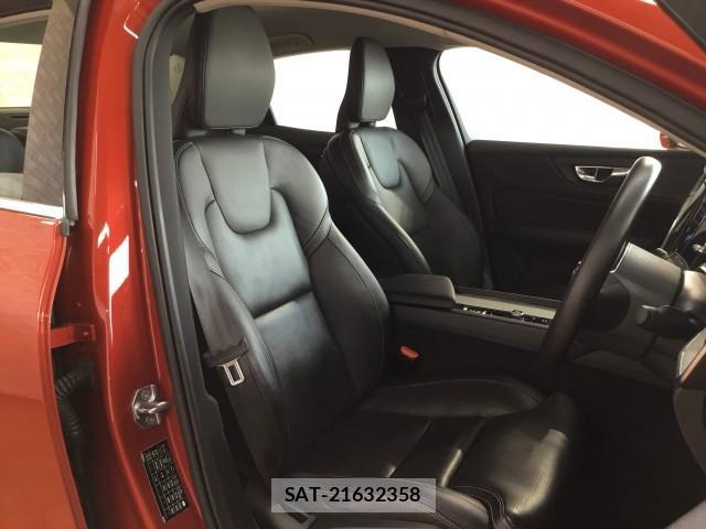 Volvo S60 2022-07 7817837-9