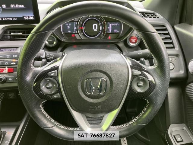 Honda S660 2016-09 7821462-11