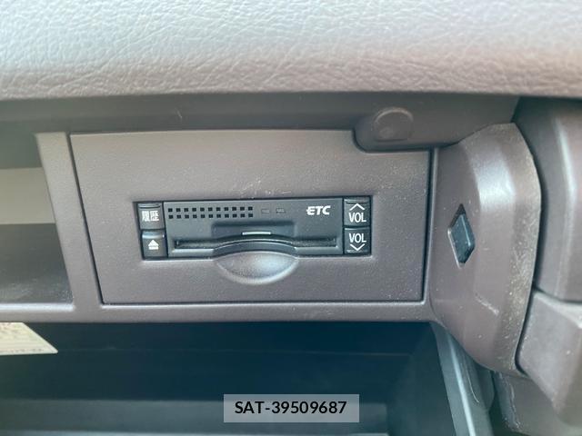 Toyota SAI 2010-10 7819692-11