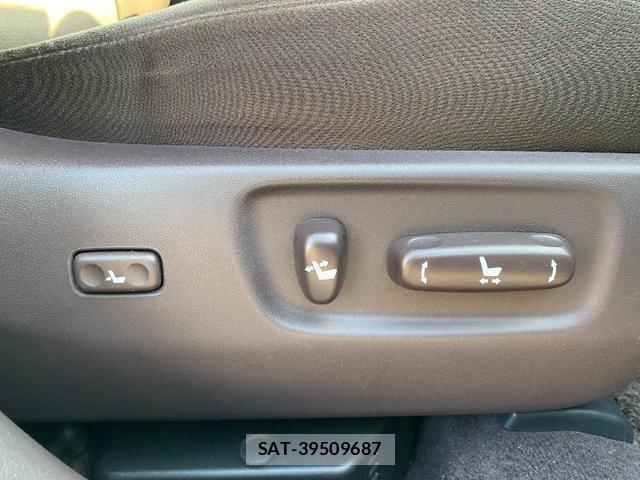 Toyota SAI 2010-10 7819692-17
