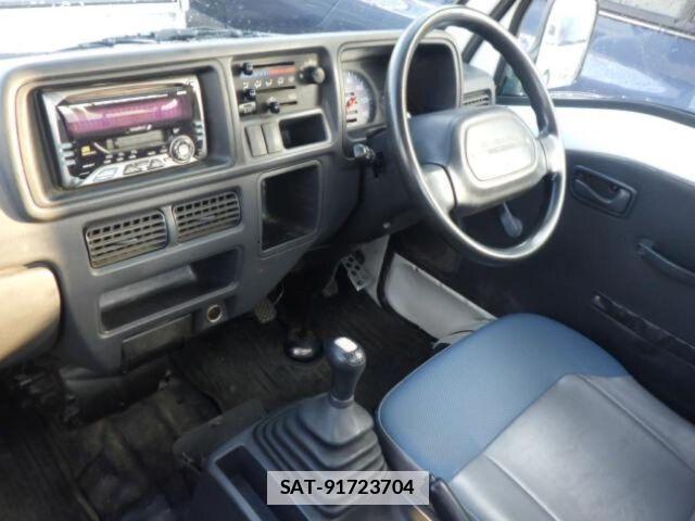 Subaru SAMBAR TRUCK 2004-01 7814008-5