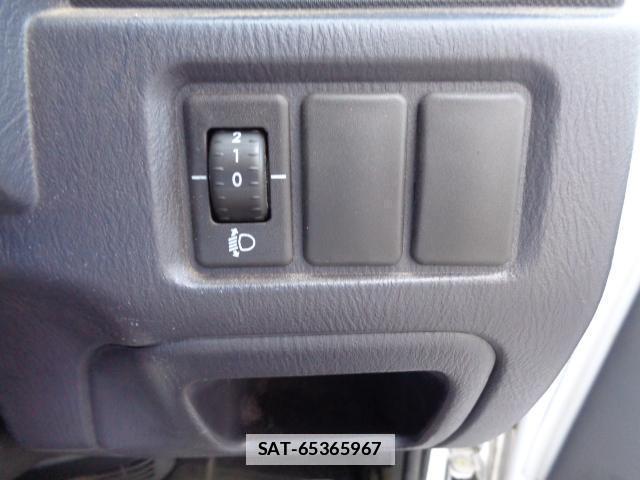 Subaru SAMBAR TRUCK 2011-02 7817118-13