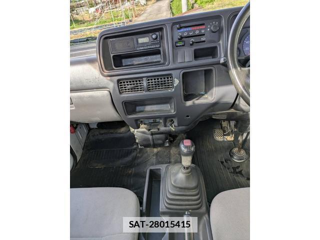 Subaru SAMBAR TRUCK 2004-03 7818873-6