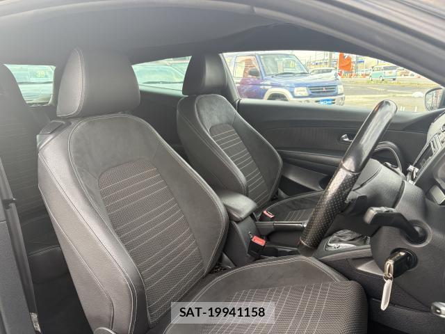 VolksWagen SCIROCCO 2010-02 7819131-13