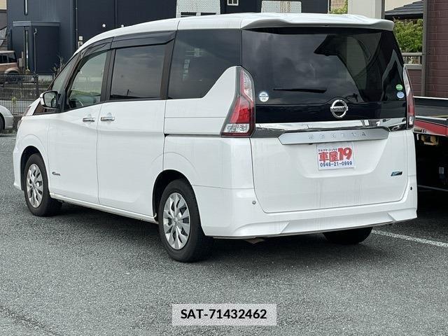 Nissan SERENA 2017-01 7811498-1