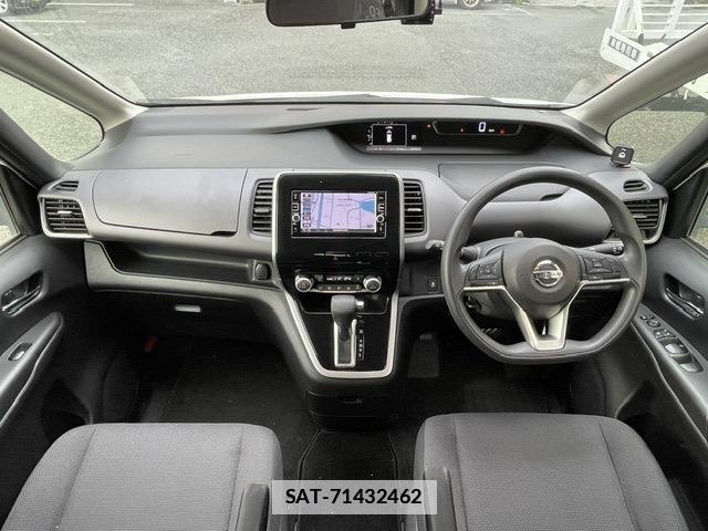 Nissan SERENA 2017-01 7811498-15