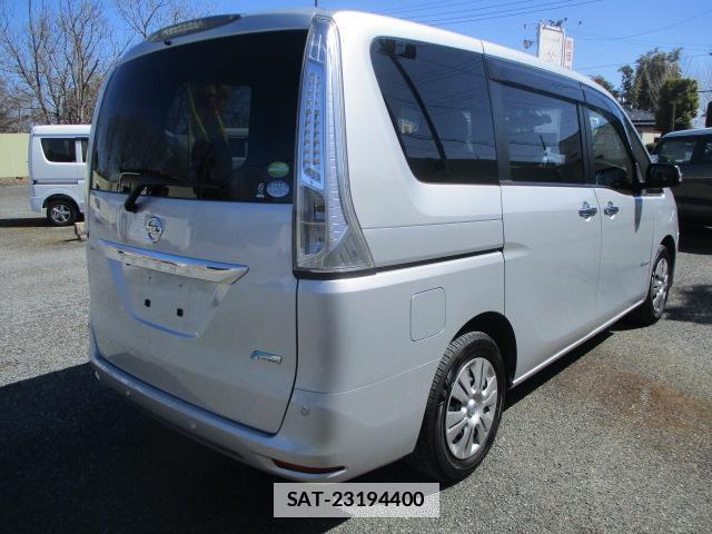 Nissan SERENA 2015-05 7811960-1