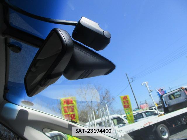 Nissan SERENA 2015-05 7811960-6